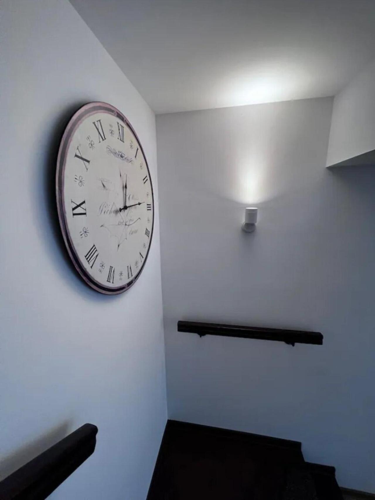 Luminoasa Cu Curte Privata Villa Bucarest